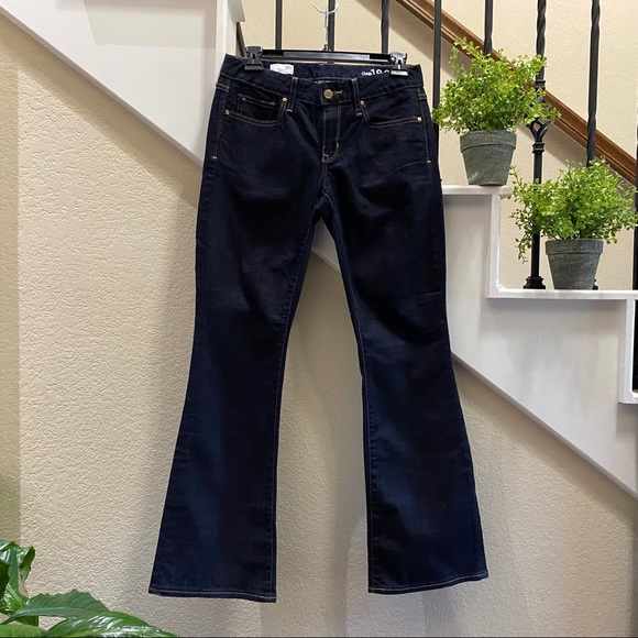 GAP - Curvy Dark Wash Jeans - Picture 1 of 14